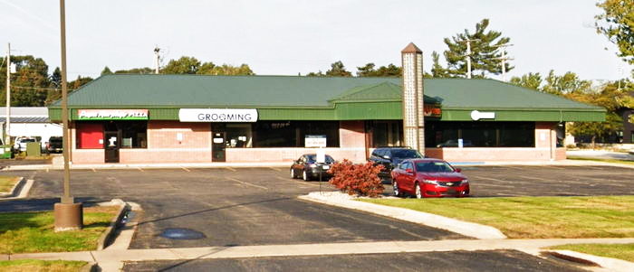 Family Video - Grand Haven - 805 S Beacon Blvd (newer photo)